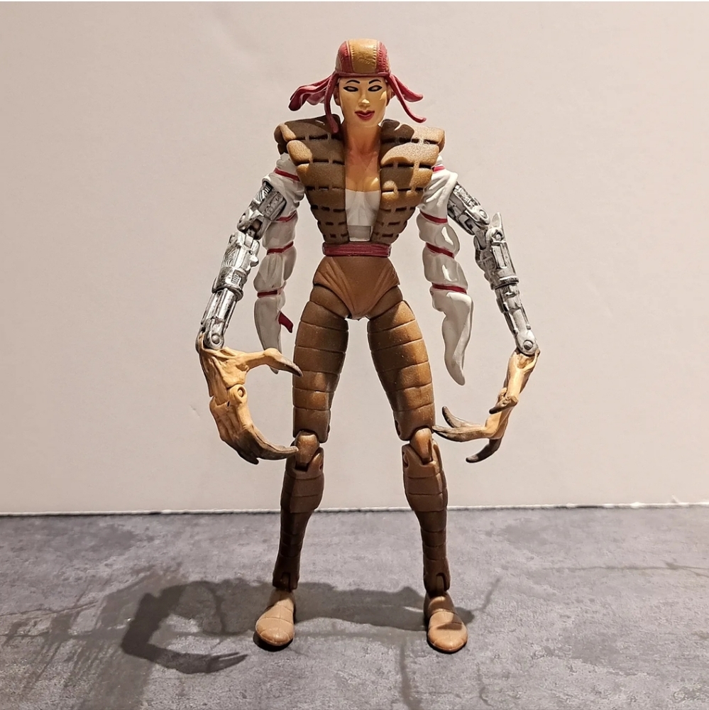 Marvel Legends Lady Deathstrike (Toybiz)